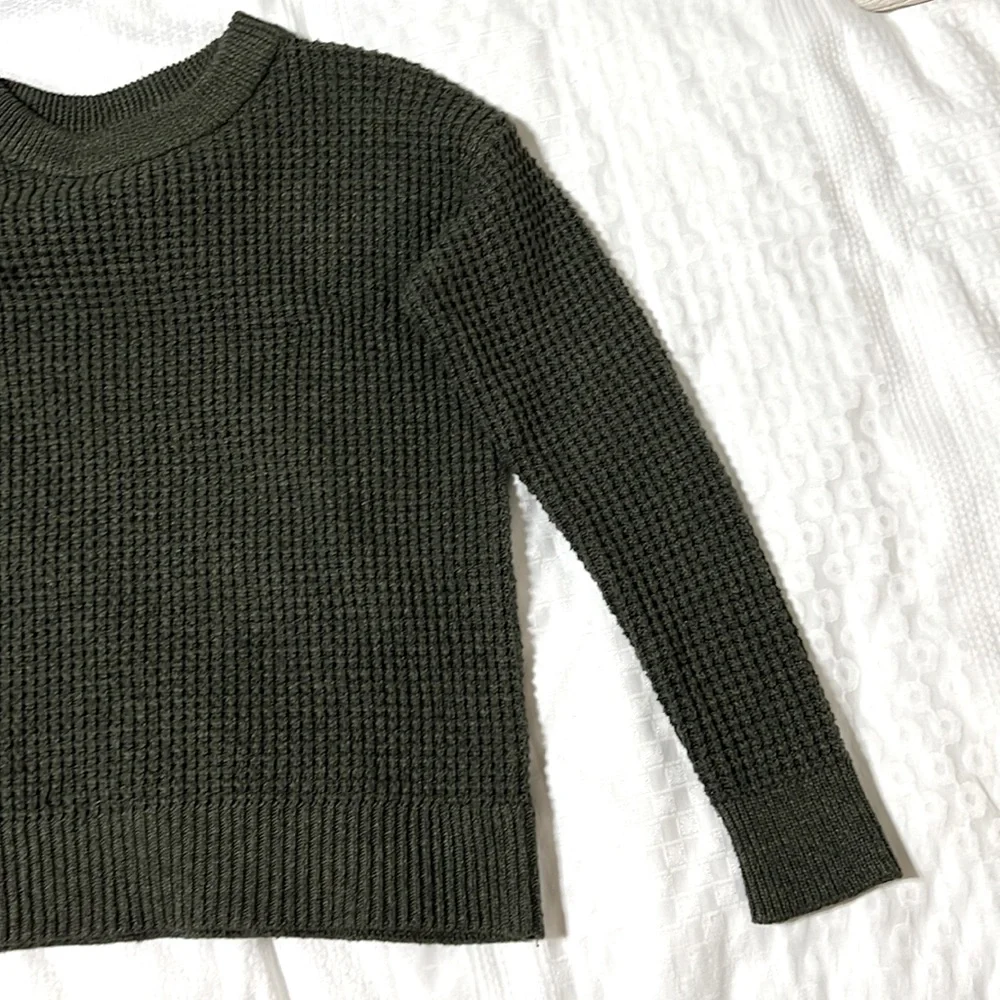 Wool Sweater - Picture 2 of 3